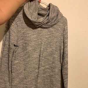 Scoop neck sweater